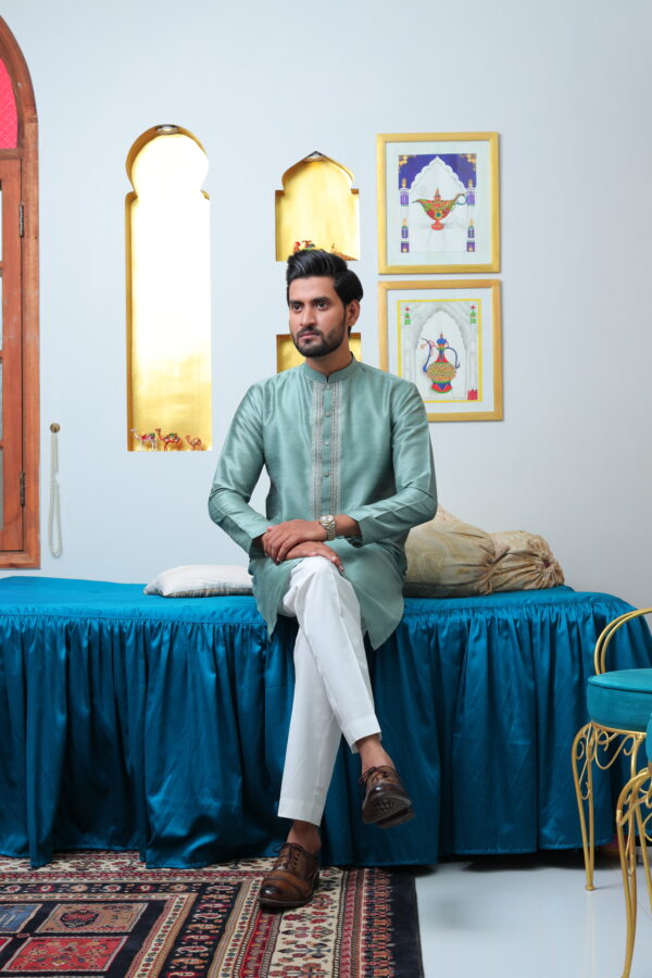 Embroidered Green Kurta