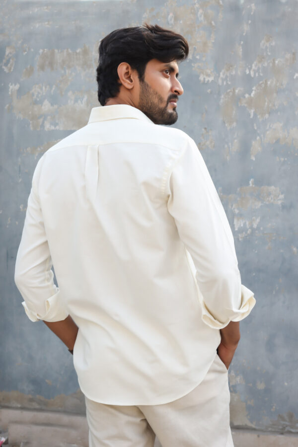 The Essential Cream Linen Shirt - Image 3