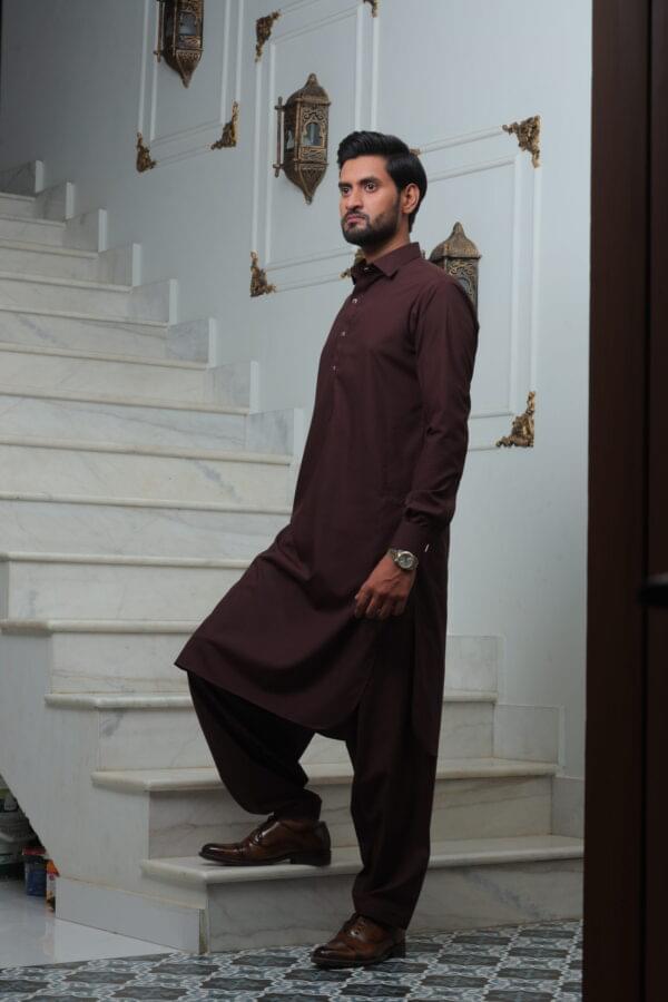 Elegant Wine Red Shalwar Kameez with Matte Golden Accents - Image 5