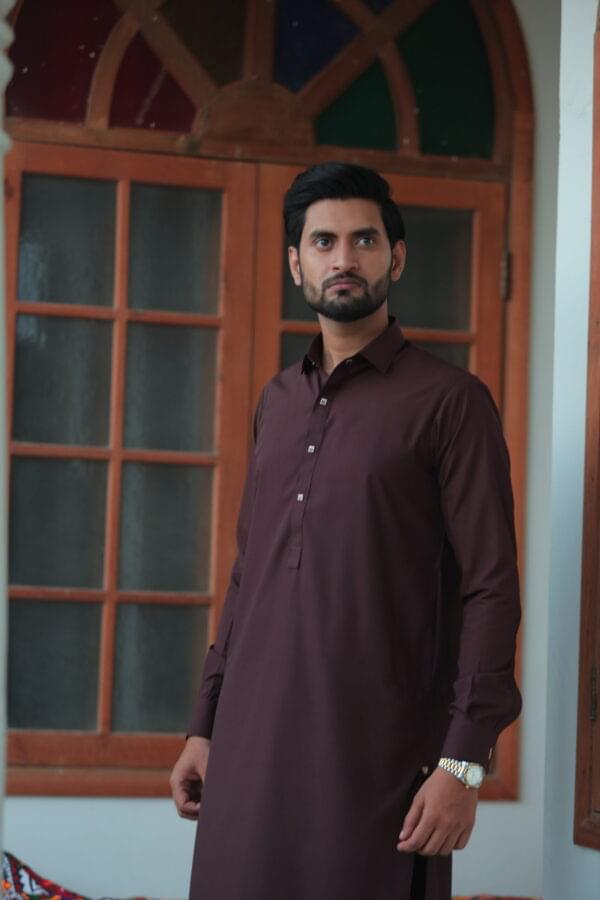 Elegant Wine Red Shalwar Kameez with Matte Golden Accents - Image 2